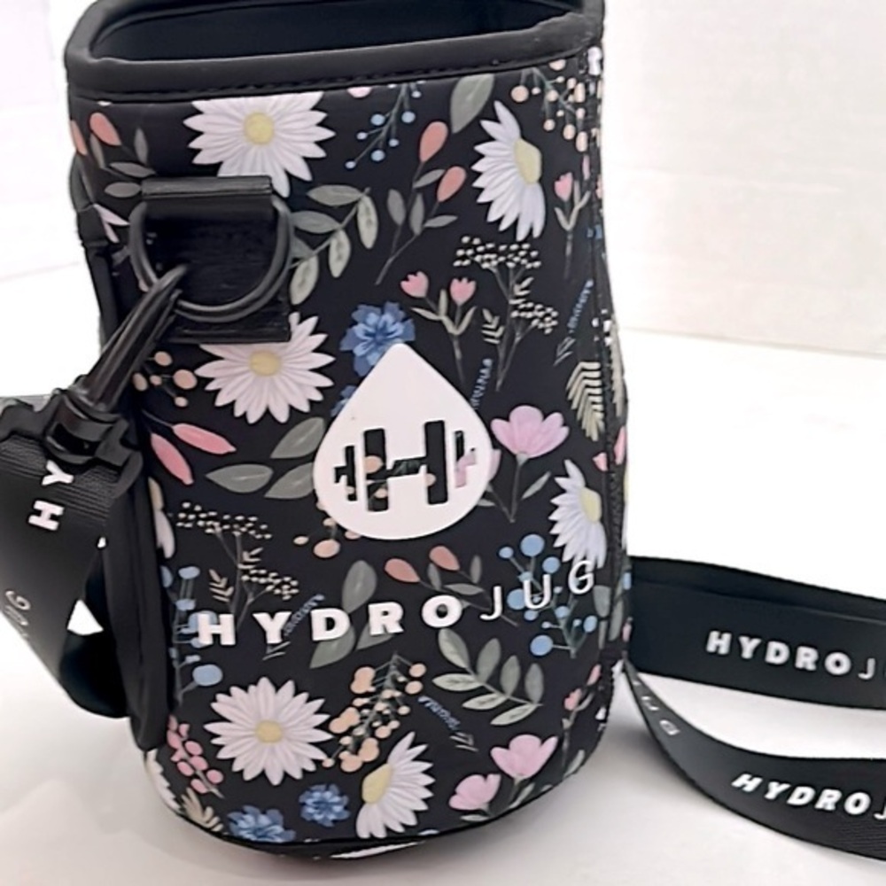 HydroJug Black Floral Bottle Carrier NWOT